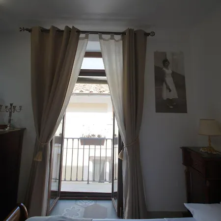 Sant'agata 3*