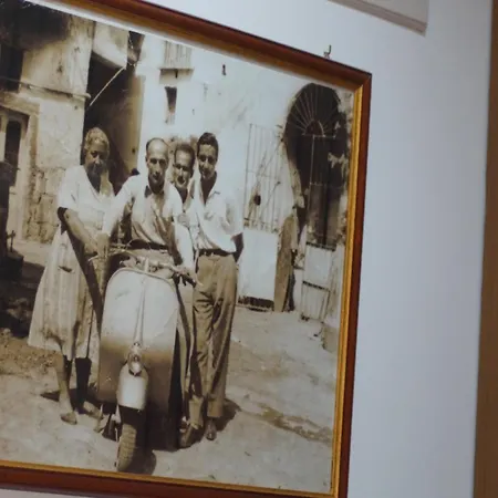 Sant'agata Oda ve Kahvaltı 3*